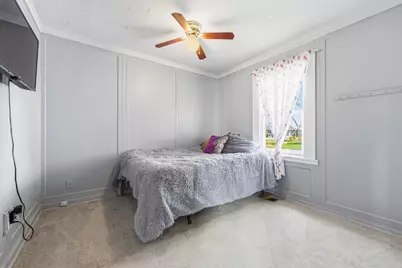 101 Oakleaf Road, Lake in the Hills, IL 60156 - Photo 10