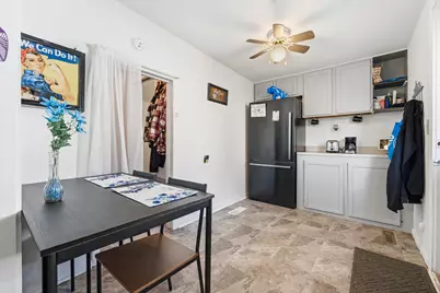 101 Oakleaf Road, Lake in the Hills, IL 60156 - Photo 8