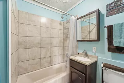 101 Oakleaf Road, Lake in the Hills, IL 60156 - Photo 12