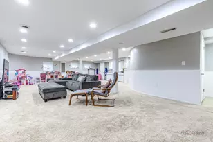 1801 N Dover Ct, Arlington Heights, IL 60004 - Photo 42