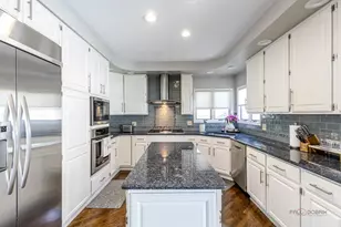 1801 N Dover Ct, Arlington Heights, IL 60004 - Photo 16