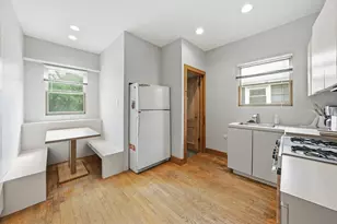 211 Waltham St, Calumet City, IL 60409 - Photo 8