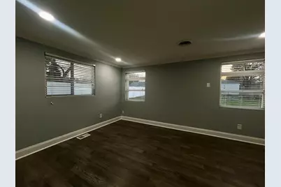 532 N Randall Road, Aurora, IL 60506 - Photo 8