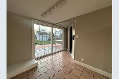 532 N Randall Road, Aurora, IL 60506 - Photo 16