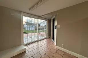 532 N Randall Rd, Aurora, IL 60506 - Photo 16