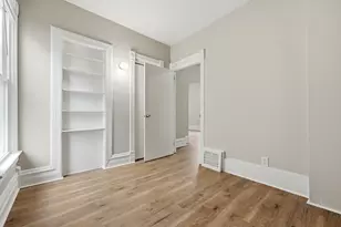 835 Oak St, Elgin, IL 60123 - Photo 10