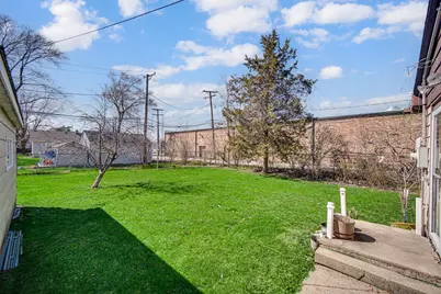9506 Natoma Avenue, Oak Lawn, IL 60453 - Photo 8