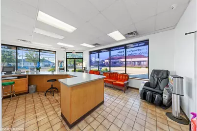 18 W Merchants Drive, Oswego, IL 60543 - Photo 8