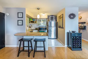 2740 N Pine Grove Ave, Chicago, IL 60614 - Photo 6