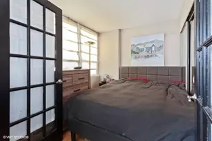 2740 N Pine Grove Ave, Chicago, IL 60614 - Photo 10