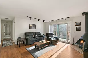 712 Tipperary Ct, Schaumburg, IL 60193 - Photo 4