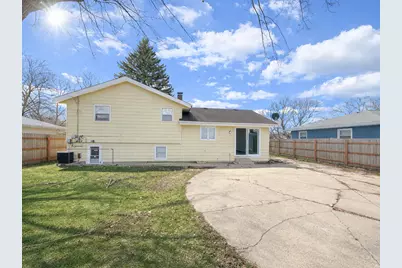 2432 Yeoman Street, Waukegan, IL 60087 - Photo 12