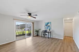 112 Mullingar Ct, Schaumburg, IL 60193 - Photo 2