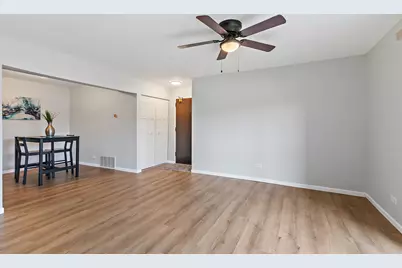 112 Mullingar Court #1A, Schaumburg, IL 60193 - Photo 4