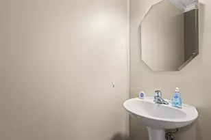 342 Comstock Dr, Elgin, IL 60124 - Photo 28