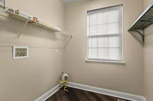 342 Comstock Dr, Elgin, IL 60124 - Photo 30