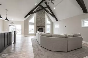 8775 Doe Ct, Yorkville, IL 60560 - Photo 4