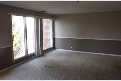 8050 Arbor Lane #303, Northfield, IL 60093 - Photo 4