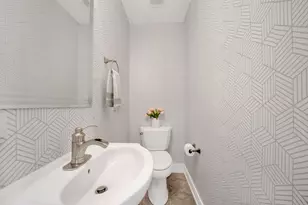 1235 W George St, Chicago, IL 60657 - Photo 14