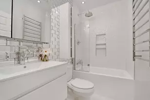 1235 W George St, Chicago, IL 60657 - Photo 20