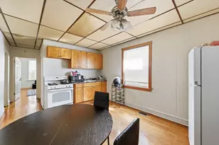 8360 S Baker Ave, Chicago, IL 60617 - Photo 26