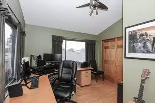 119 Salem Dr S, Schaumburg, IL 60193 - Photo 10