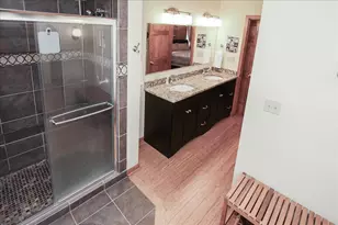 119 Salem Dr S, Schaumburg, IL 60193 - Photo 18