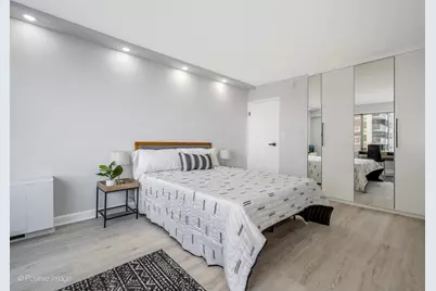 6157 N Sheridan Road #9J, Chicago, IL 60660 - Photo 14