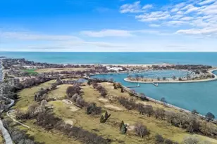 3950 N Lake Shore Dr, Chicago, IL 60613 - Photo 20