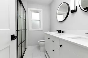 4940 Coyle Ave, Skokie, IL 60077 - Photo 16