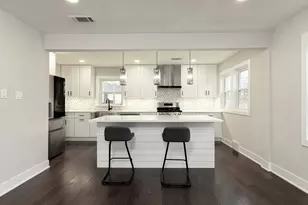 4940 Coyle Ave, Skokie, IL 60077 - Photo 6