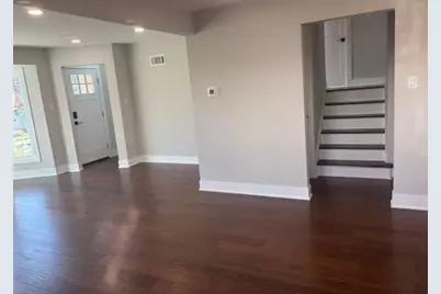 4940 Coyle Avenue, Skokie, IL 60077 - Photo 2