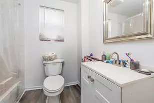 644 Lenox Ave, Waukegan, IL 60085 - Photo 8