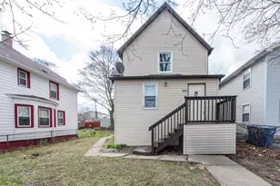 644 Lenox Ave, Waukegan, IL 60085 - Photo 1
