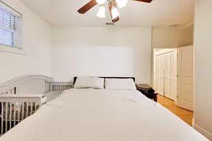 4216 N Ashland Ave, Chicago, IL 60613 - Photo 10