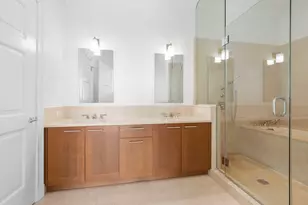 2550 N Lakeview Ave, Chicago, IL 60614 - Photo 18