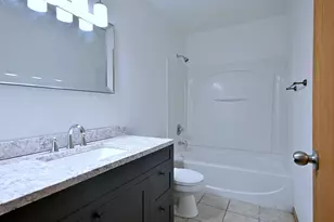 19 E Pineview Dr, Round Lake Park, IL 60073 - Photo 30