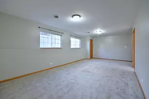 19 E Pineview Dr, Round Lake Park, IL 60073 - Photo 24