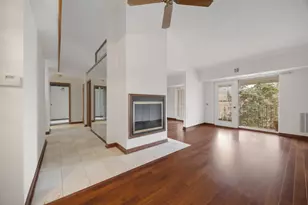 540 Biesterfield Rd, Elk Grove Village, IL 60007 - Photo 2