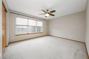 708 Woodewind Dr, Naperville, IL 60563 - Photo 2