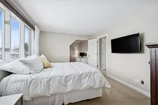 8401 Golfview Dr, Orland Park, IL 60462 - Photo 22