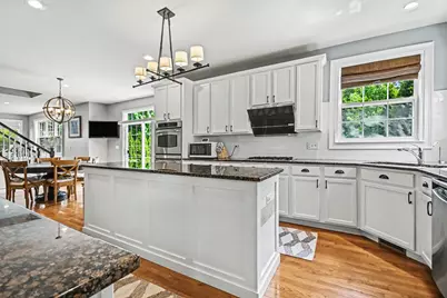 2715 Forest Creek Lane, Naperville, IL 60565 - Photo 12
