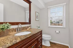 2053 Somerset Ln, Wheaton, IL 60189 - Photo 18