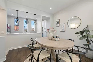 1236 W Cottage Pl, Chicago, IL 60607 - Photo 8