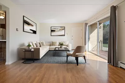 12830 S 71st Avenue #104, Palos Heights, IL 60463 - Photo 2