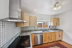 6601 N Trumbull Ave, Lincolnwood, IL 60712 - Photo 24