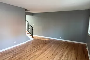 517 James Ct, Glendale Heights, IL 60139 - Photo 2