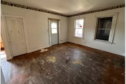 102 N Jackson Street, Gardner, IL 60424 - Photo 8