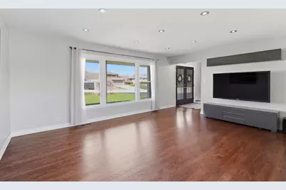 9021 Primrose Lane, Hickory Hills, IL 60457 - Photo 6