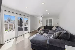 9021 Primrose Ln, Hickory Hills, IL 60457 - Photo 8